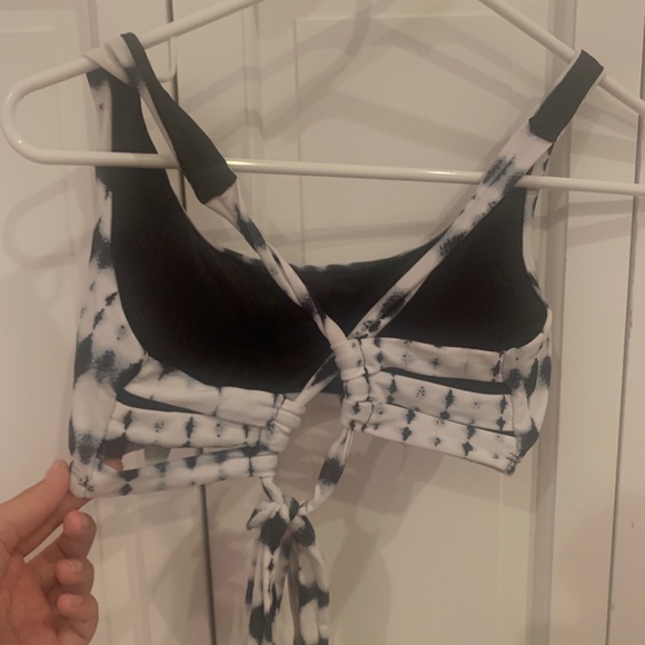 Bikini Set - Picture 4 of 8